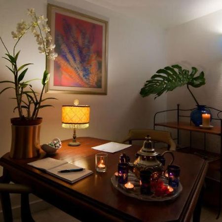 Mynt Retreat Bed & Breakfast Монтего Бей Екстериор снимка